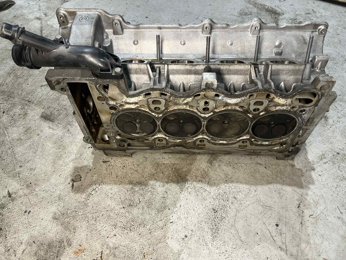 BMW 1 3 SERIES N46N CYLINDER HEAD 7578027