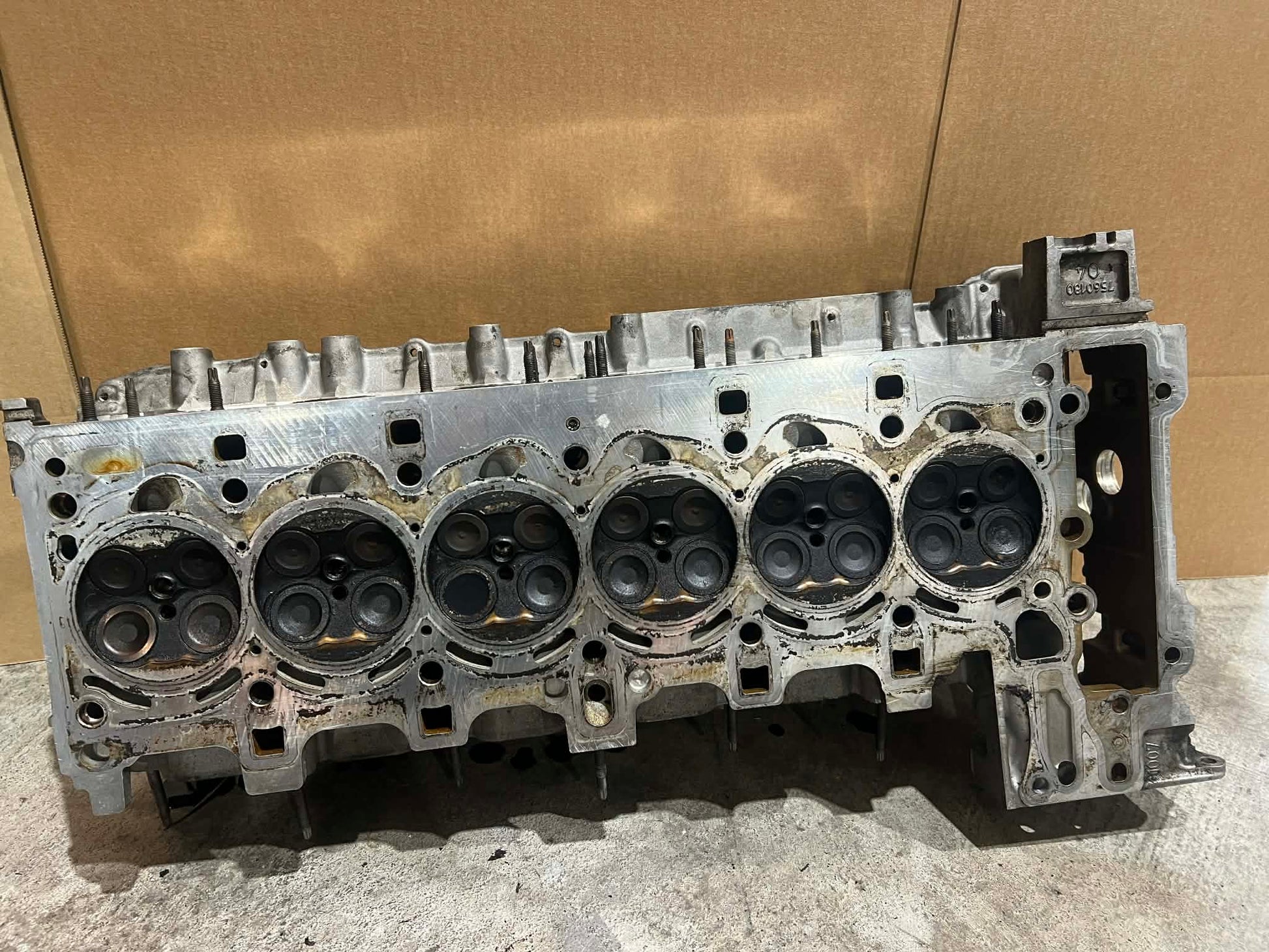 BMW 1 3 SERIES N54 CYLINDER HEAD 7588249 - LRI Autoparts