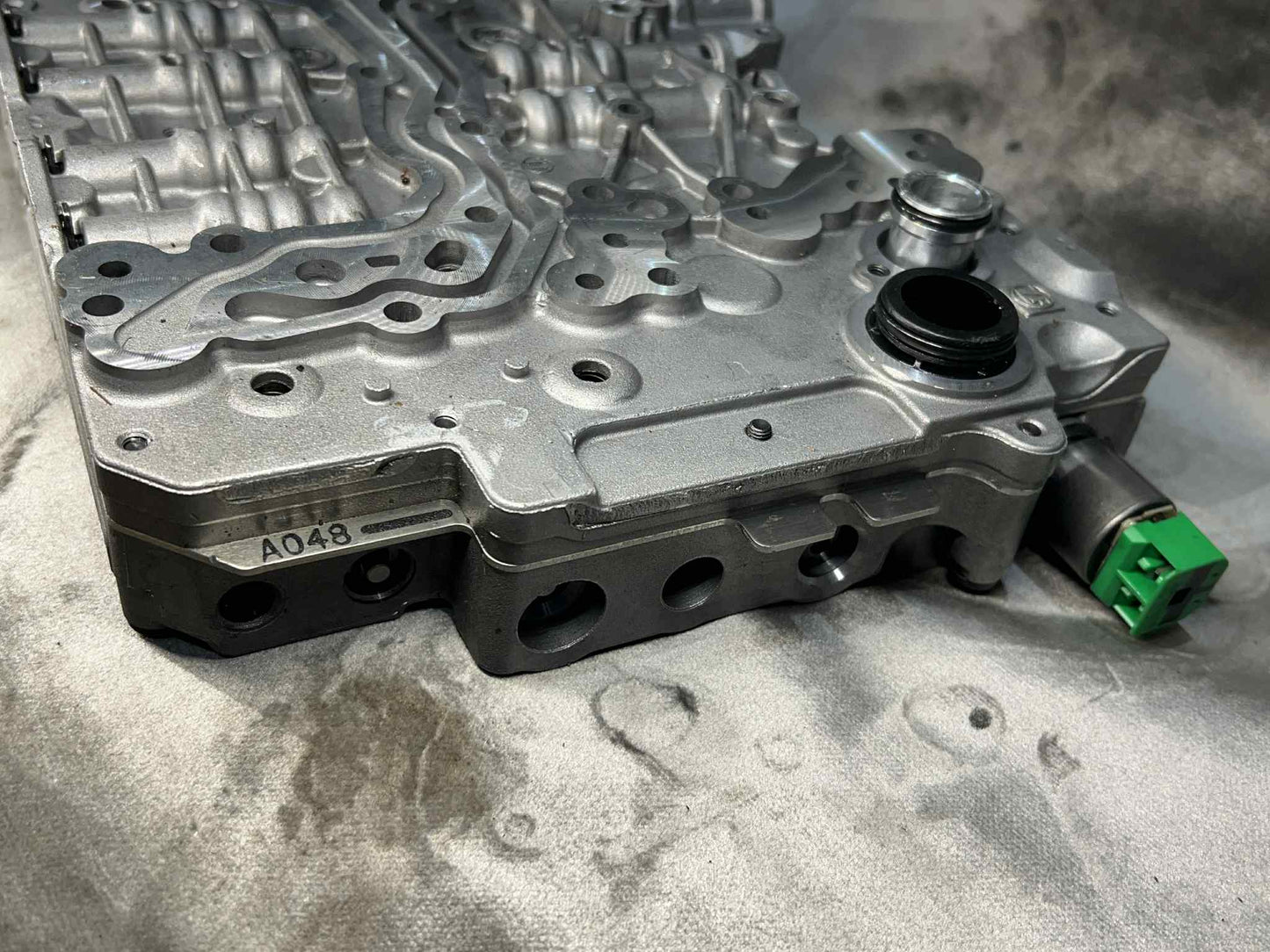 BMW 8HP70 MECHATRONIC VALVE BODY ASSEMBLY
