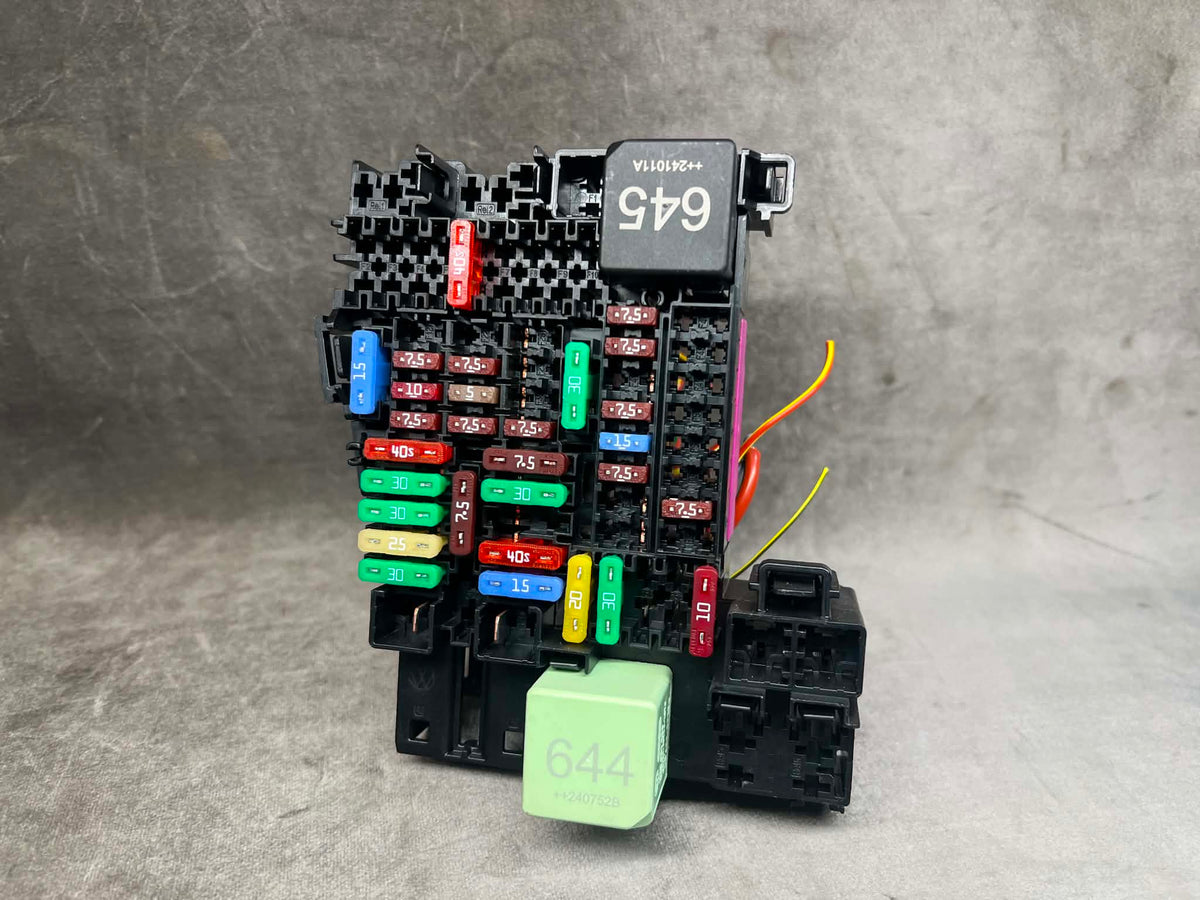 VW POLO AW T-CROSS TAIGO SEAT IBIZA SKODA KAMIQ INTERIOR FUSE BOX WITH RELAYS 2Q0937615A