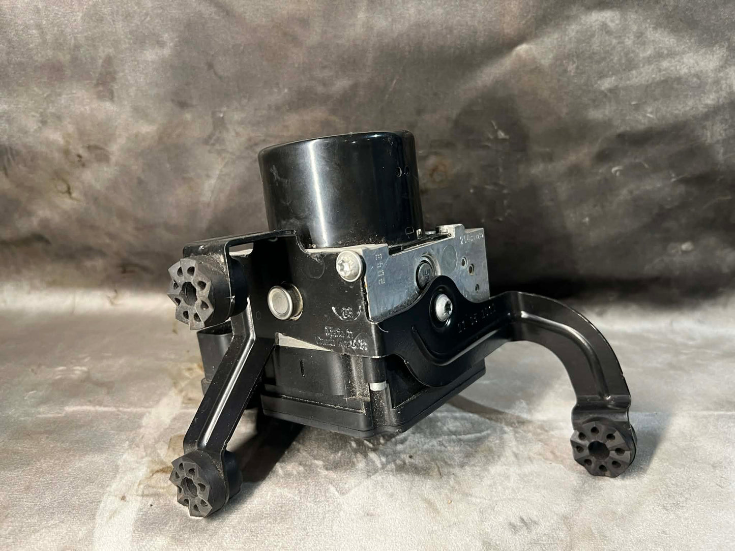 BMW 1 SERIES F20 ABS PUMP 6793931