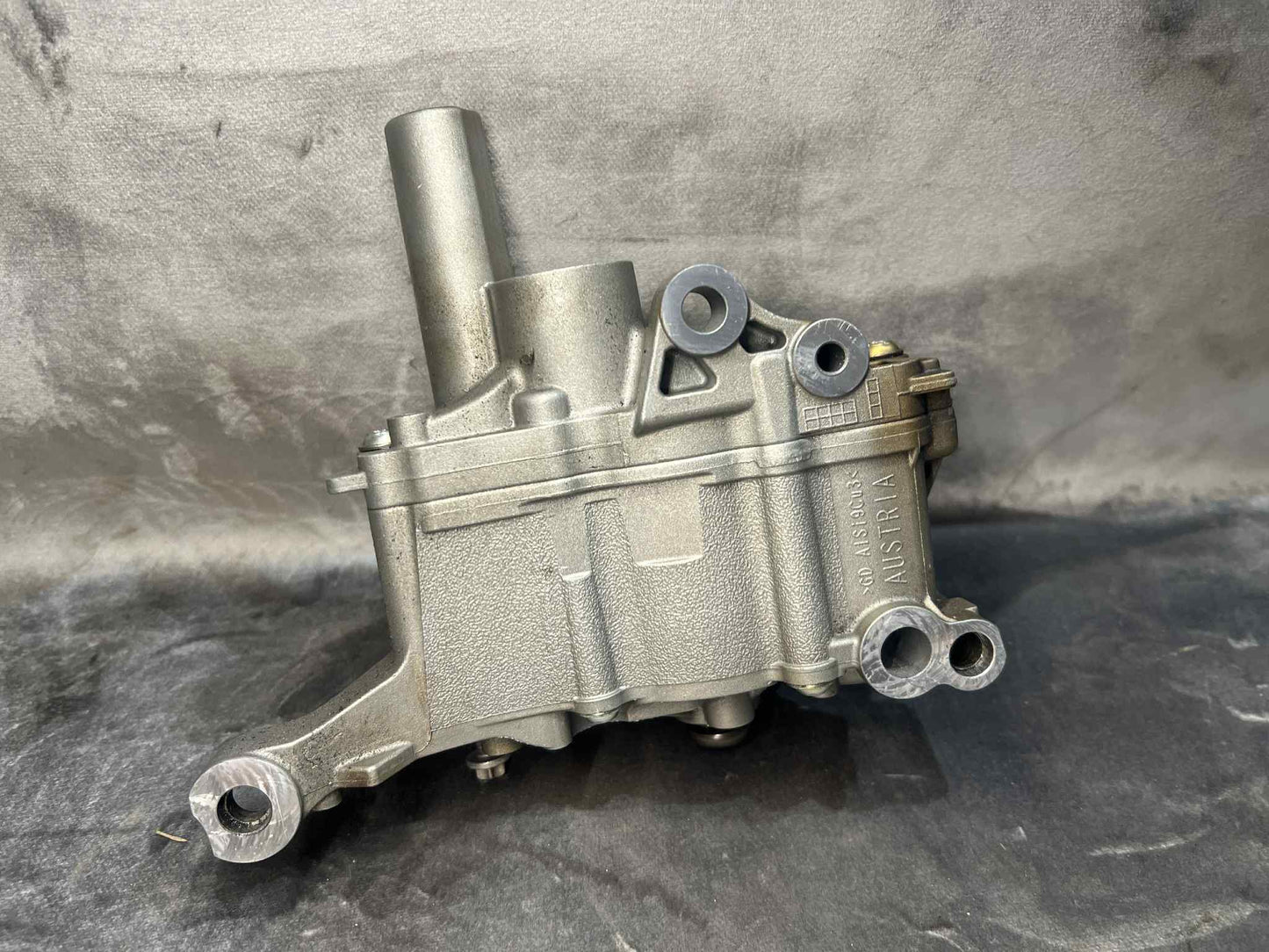 BMW 1 3 SERIES N54 OIL PUMP 7560250