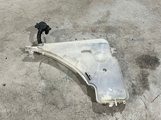 BMW 1 3 SERIES F20 F21 F31 WASHER FLUID RESERVOIR W/ HEADLIGHT CLEANING 7241676