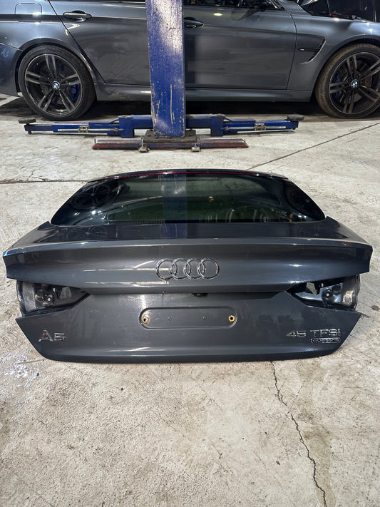 AUDI A5 F5 TAIL GATE BOOT LID X7L 8W8827025E