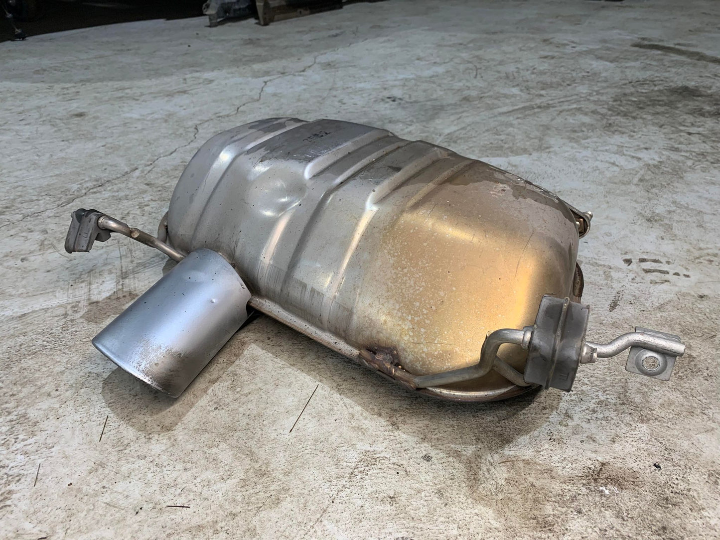 BMW 1 Series E82 120i Exhaust Muffler 7587509 7579150