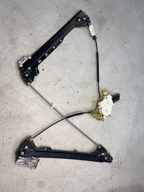 BMW 3 SERIES E93 LEFT WINDOW REGULATOR 0130822402