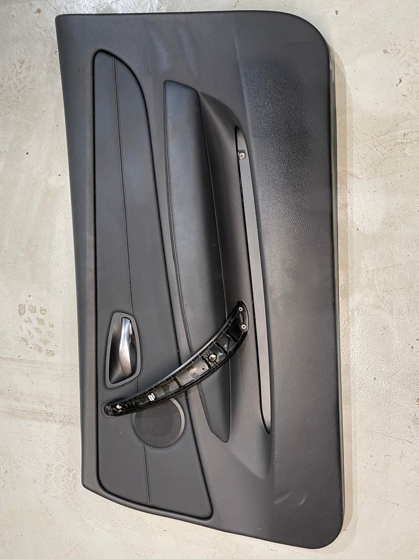 BMW 1 SERIES E82 E88 FRONT RIGHT DRIVERS DOOR CARD