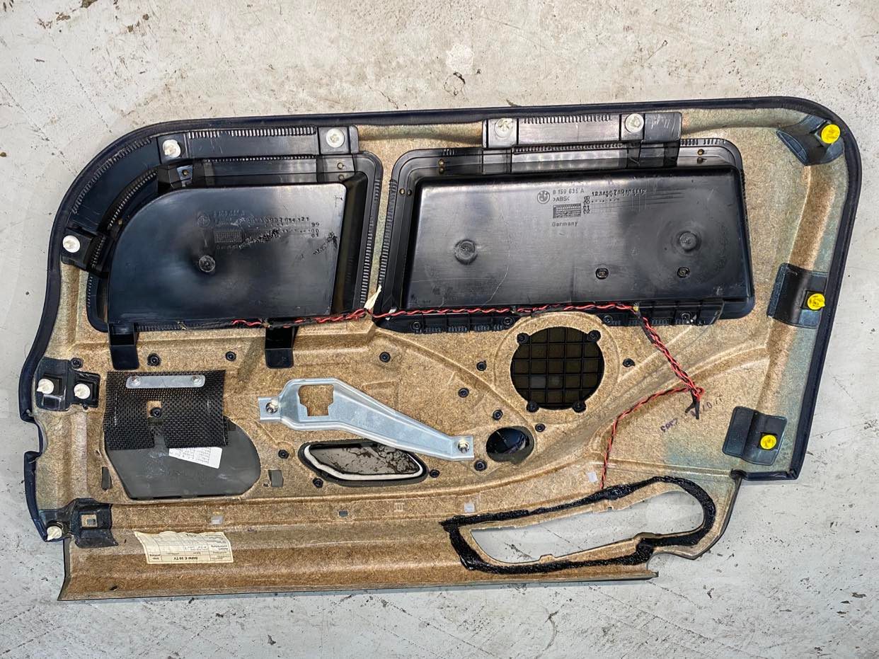 BMW 5 SERIES E39 FRONT LEFT PASSENGER DOOR CARD