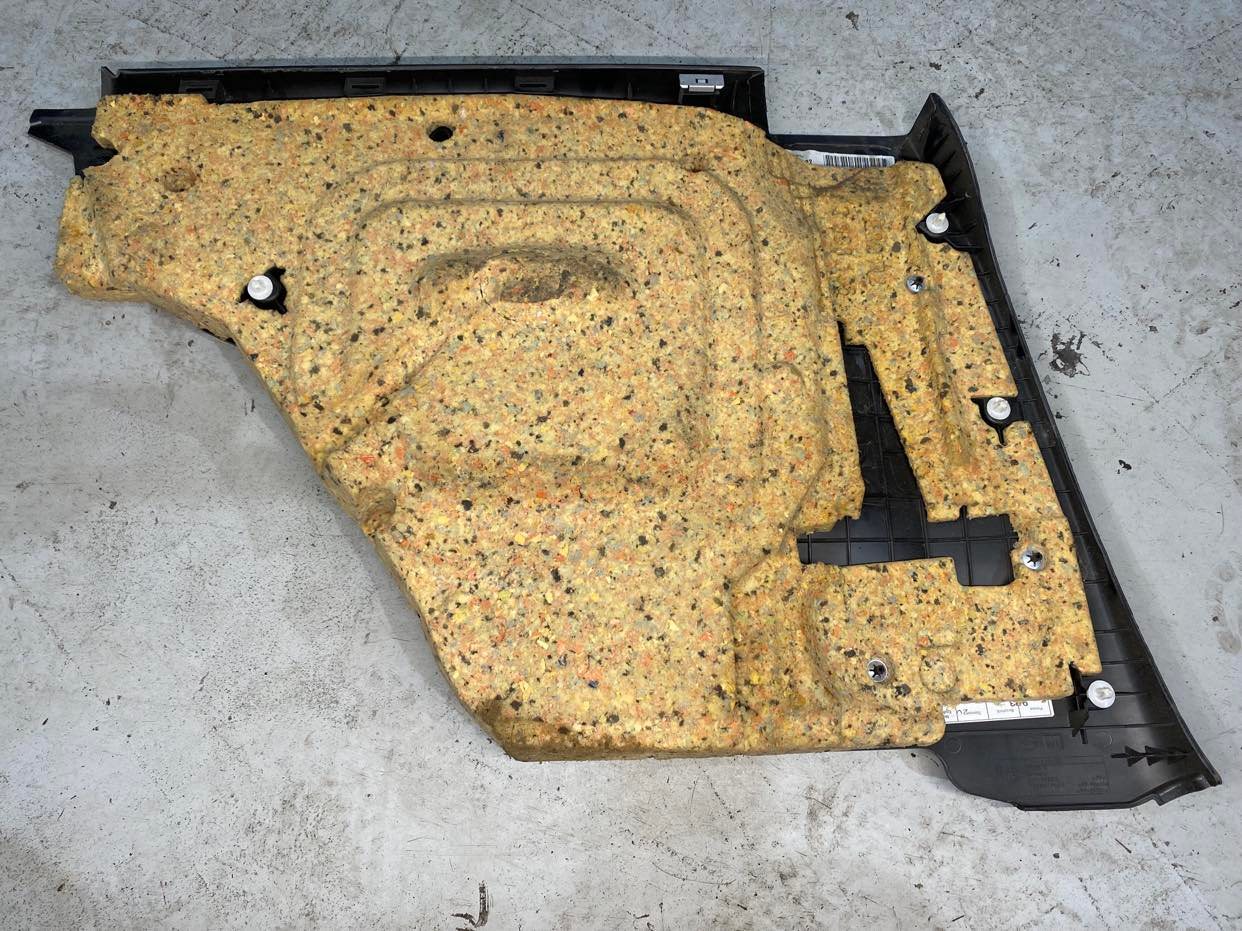 BMW 1 SERIES E82 E88 REAR LEFT DOOR CARD