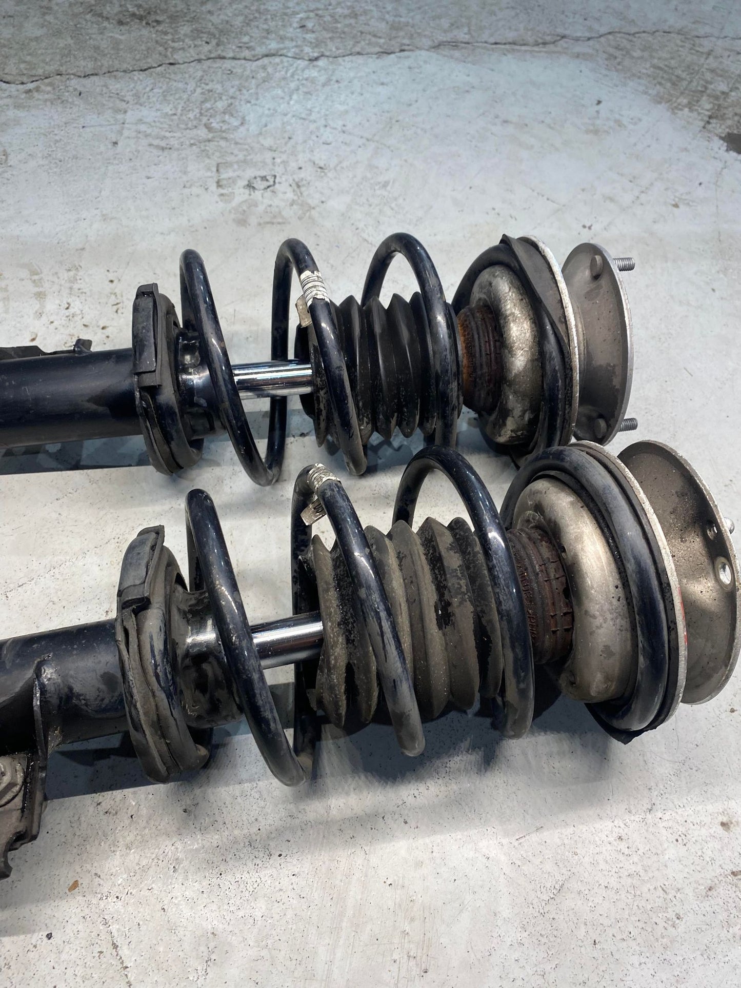 BMW 1 SERIES E82 E88 OEM FRONT SHOCK ABSORBER SET