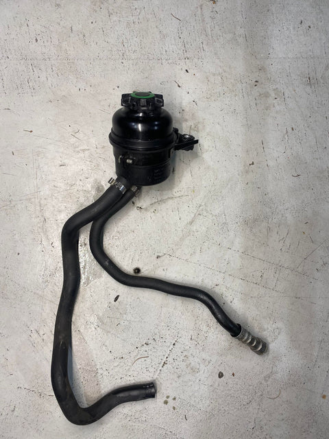 BMW 1 3 X SERIES POWER STEERING RESERVOIR TANK 6768094