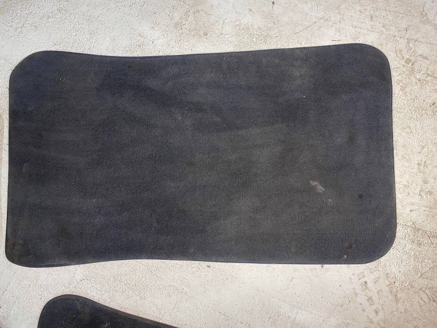 BMW 1 SERIES E82 E88 GENUINE OEM FLOOR MATS BLACK