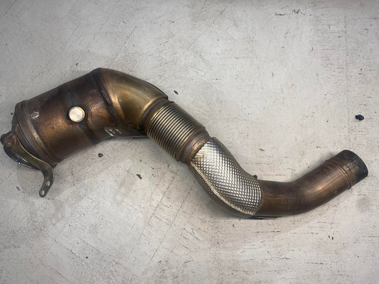 BMW X5M X6M S63R CATALYTIC CONVERTER CYLINDER 5-8 7847986