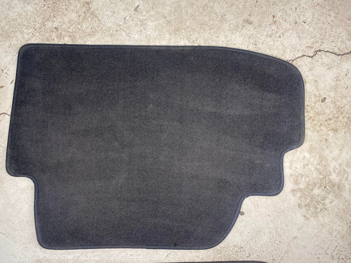 BMW 1 SERIES E82 E88 GENUINE OEM FLOOR MATS BLACK