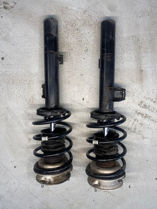 BMW 1 3 SERIES FRONT SHOCKS 6786024 6786023