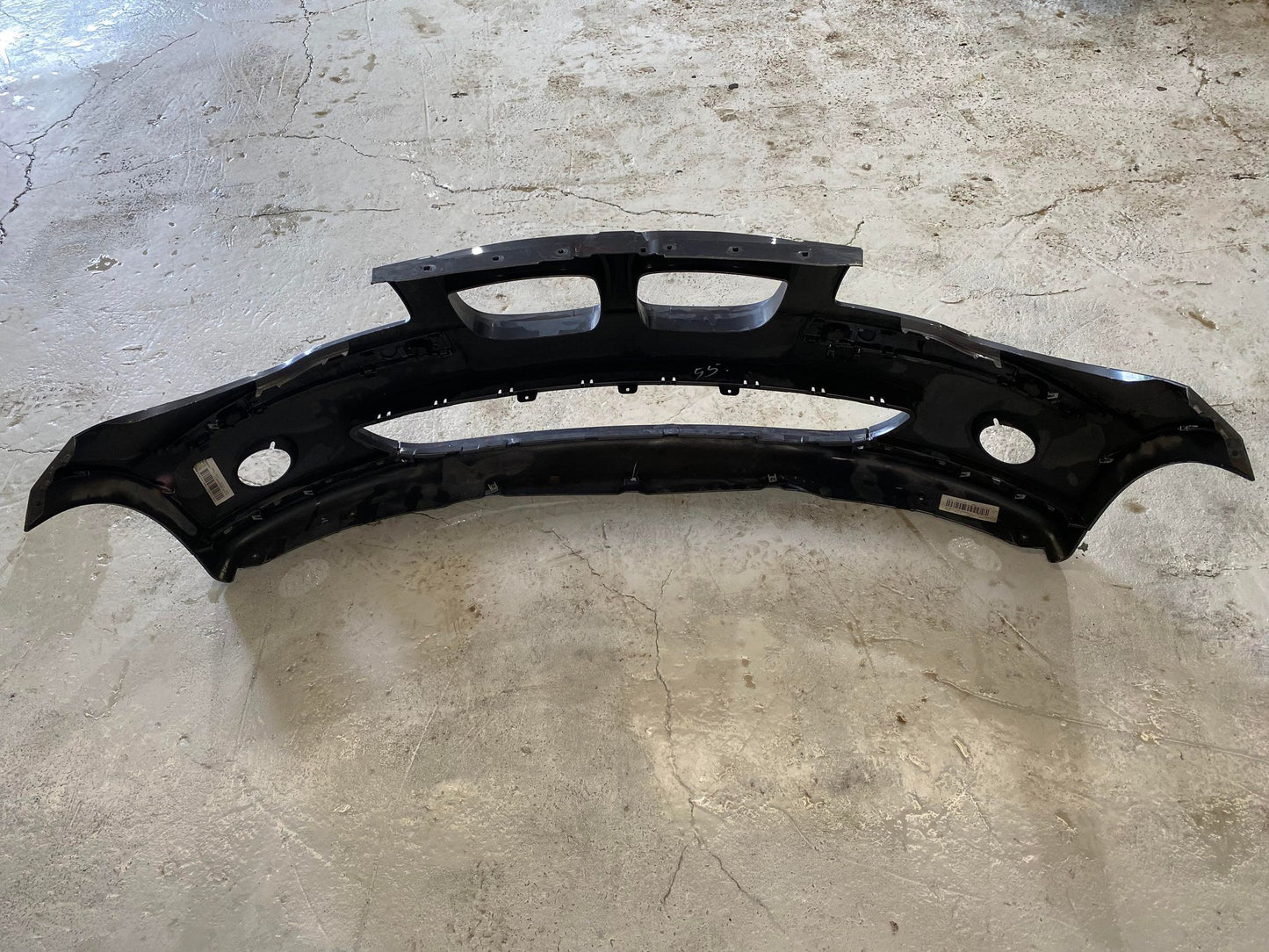 BMW 1 SERIES E87 FRONT BUMPER GREY 7132194 7132185