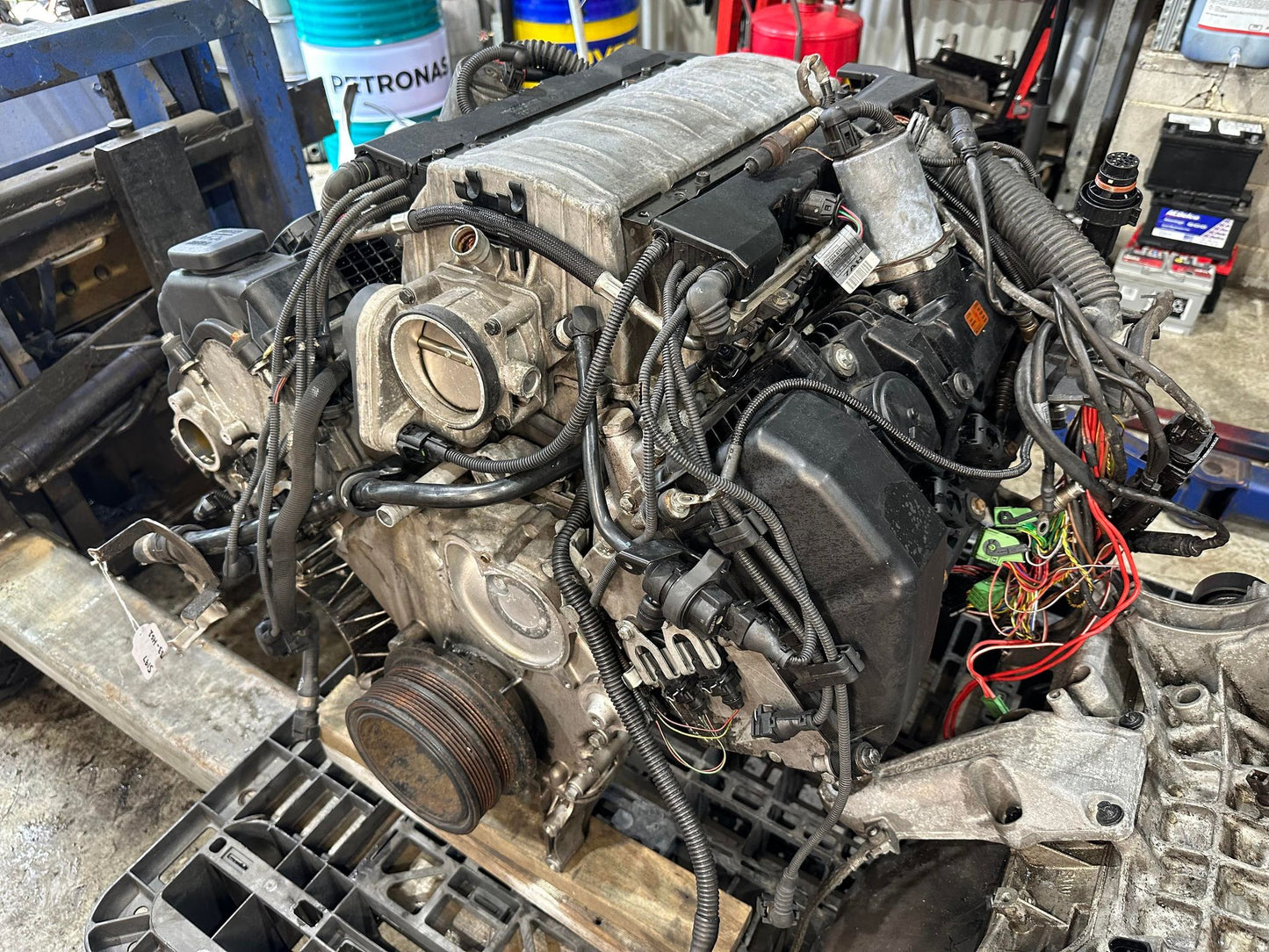 BMW 5 7 SERIES N62B44A Engine