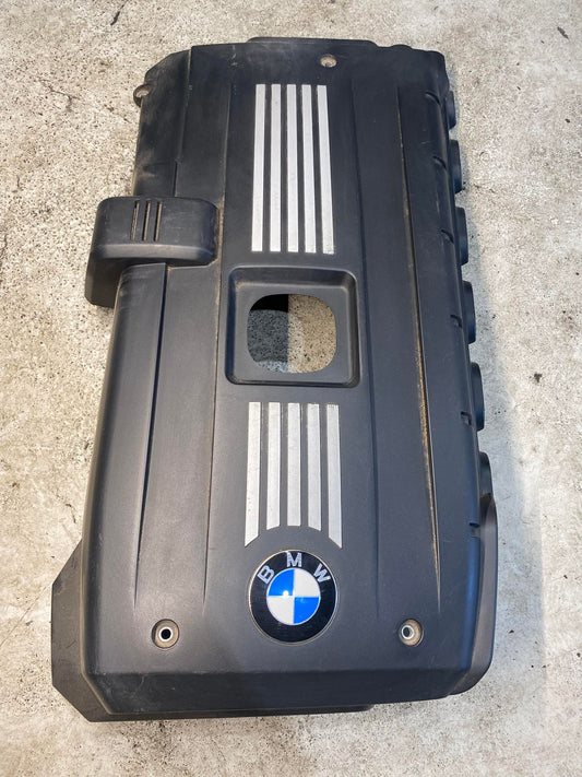 BMW 1 3 5 7 X SERIE N52 ENGINE COVERING 11127575032