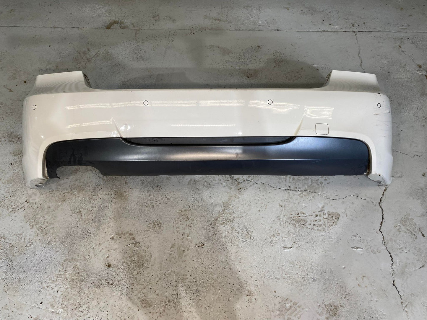 BMW 3 SERIES E90 REAR M-SPORT BUMPER WHITE 7906500 15657711