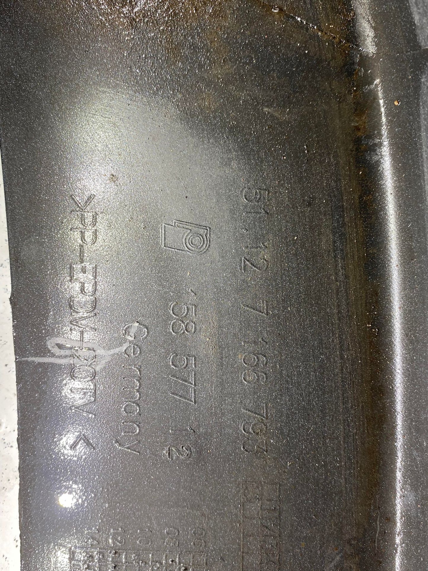 BMW 1 SERIES E82 E88 REAR BUMPER (NON-MSPORT) GREY W/ PDC 51127166793
