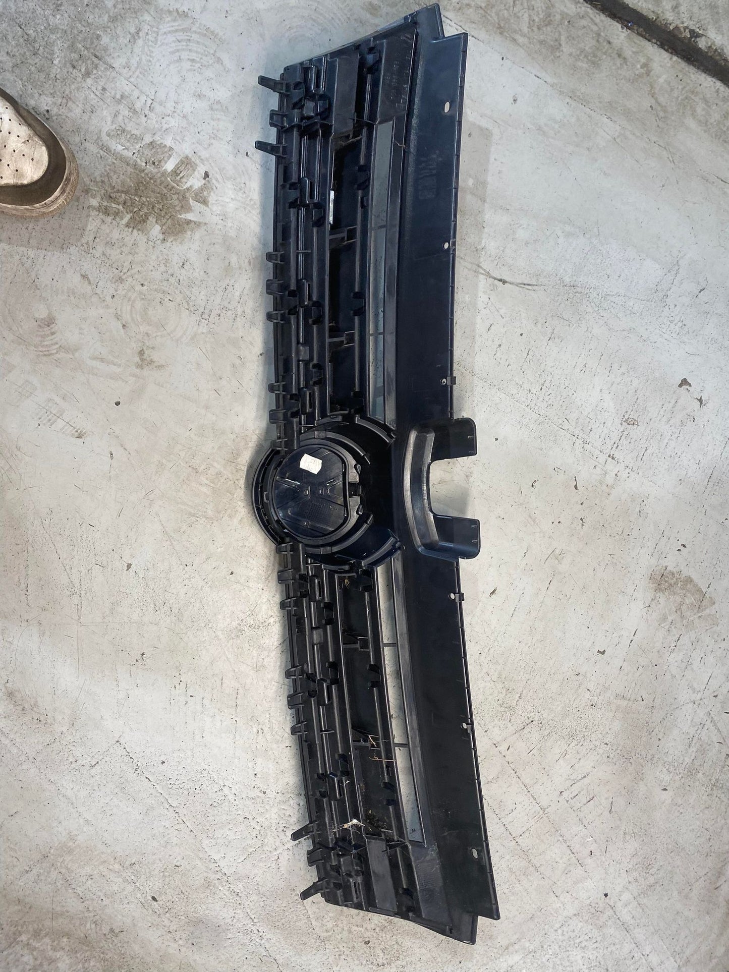 VW GOLF MK7 FRONT BUMPER MAIN GRILL 5G0853653