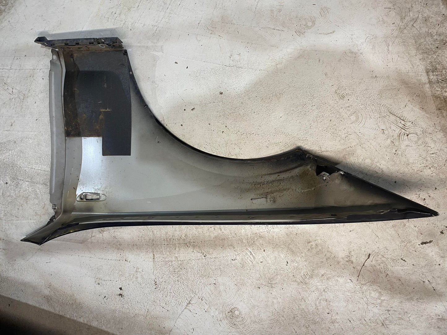 BMW 1 SERIES E82 E87 E88 FRONT RIGHT GUARD BLACK