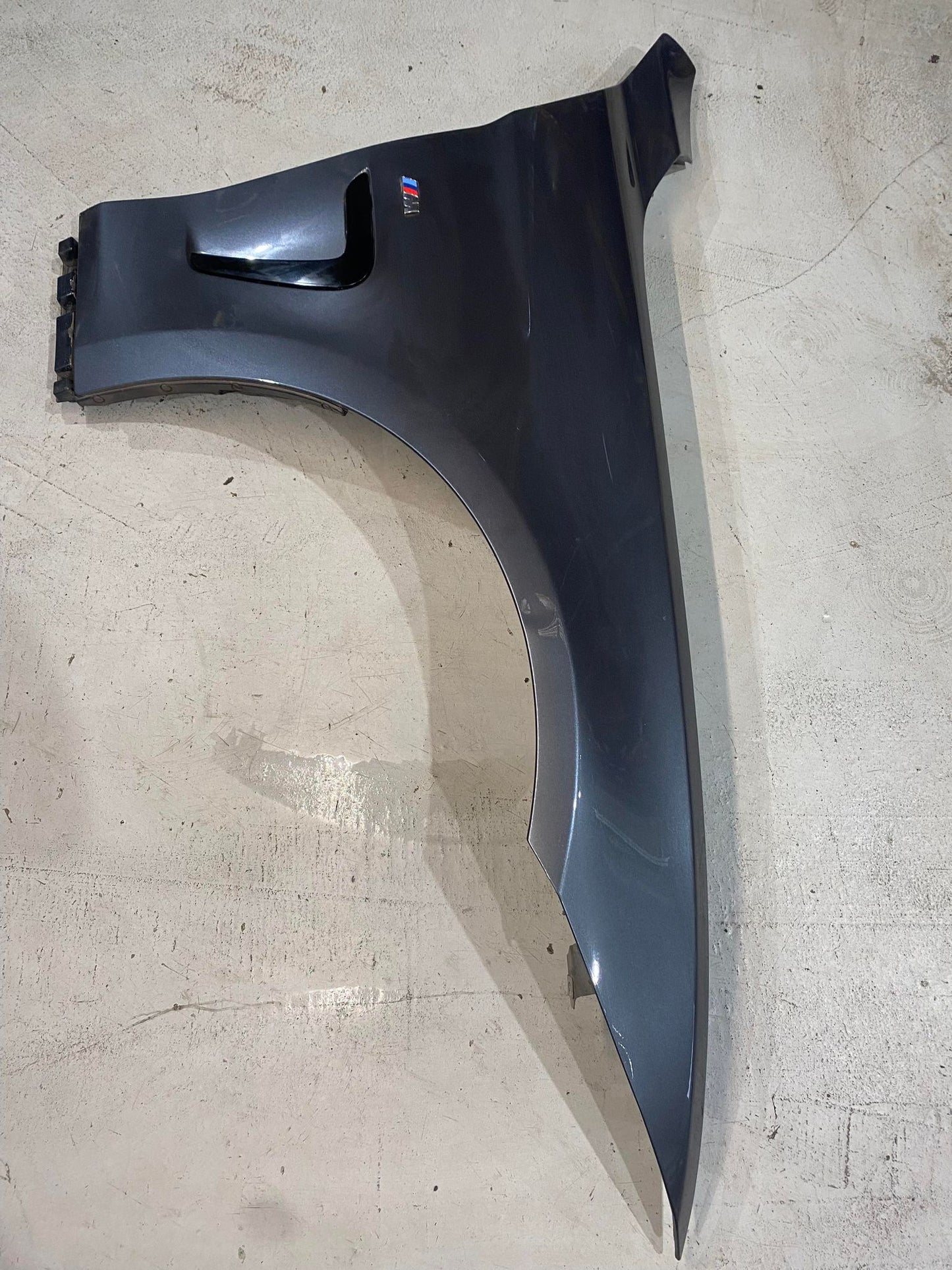 BMW 4 SERIES F32 FRONT RIGHT GUARD GRAY