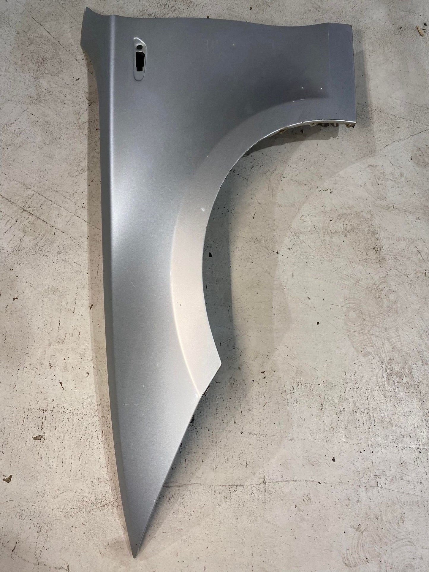 BMW 1 SERIES E82 E87 E88 FRONT LEFT GUARD SILVER