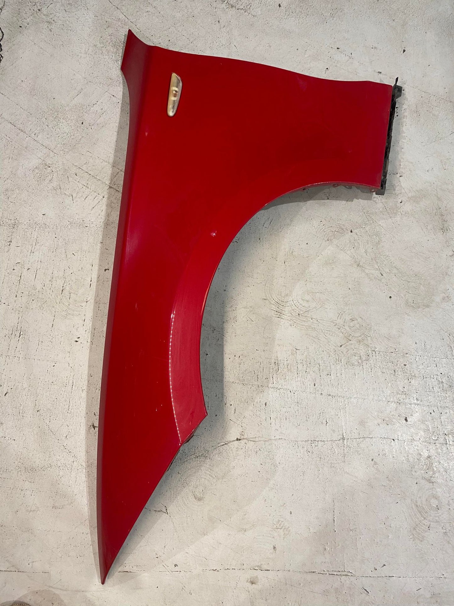 BMW 1 SERIES E82 E87 E88 FRONT LEFT GUARD RED