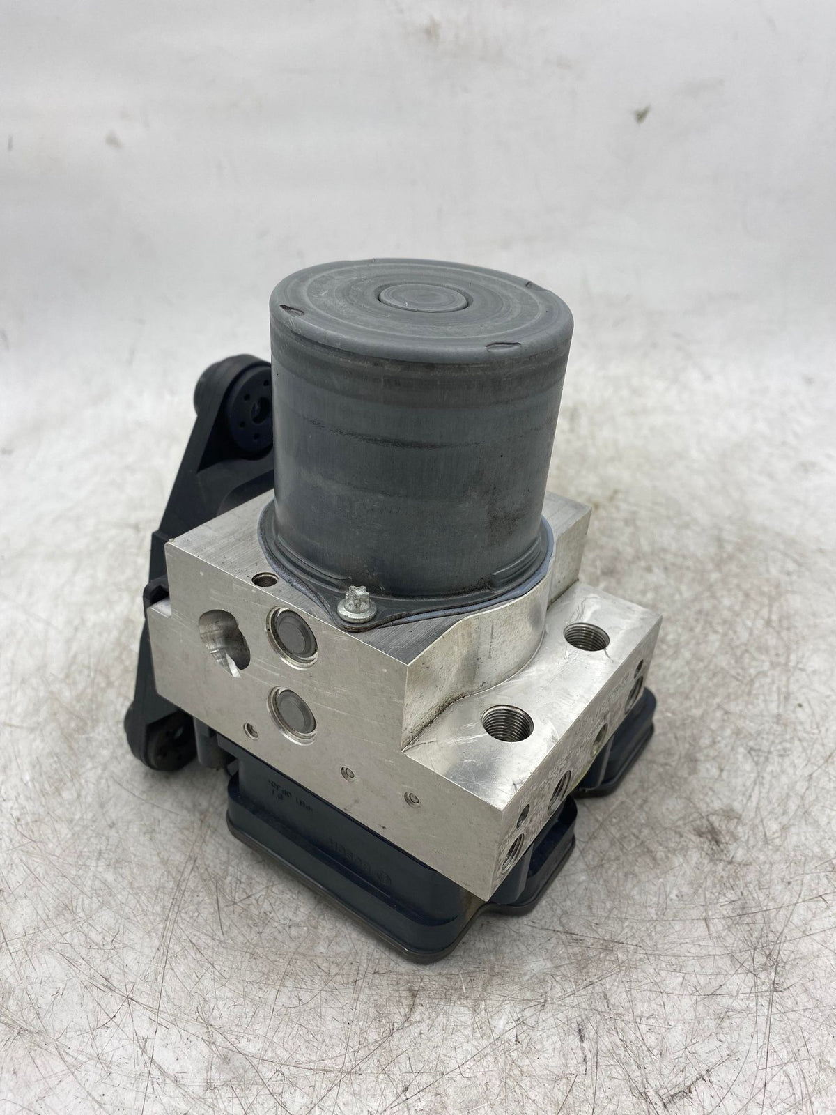 AUDI A5 8T ABS PUMP 8W0907379AE