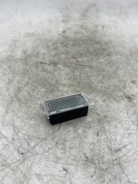 AUDI A5 8T GLOVE BOX LIGHT 8J0947409