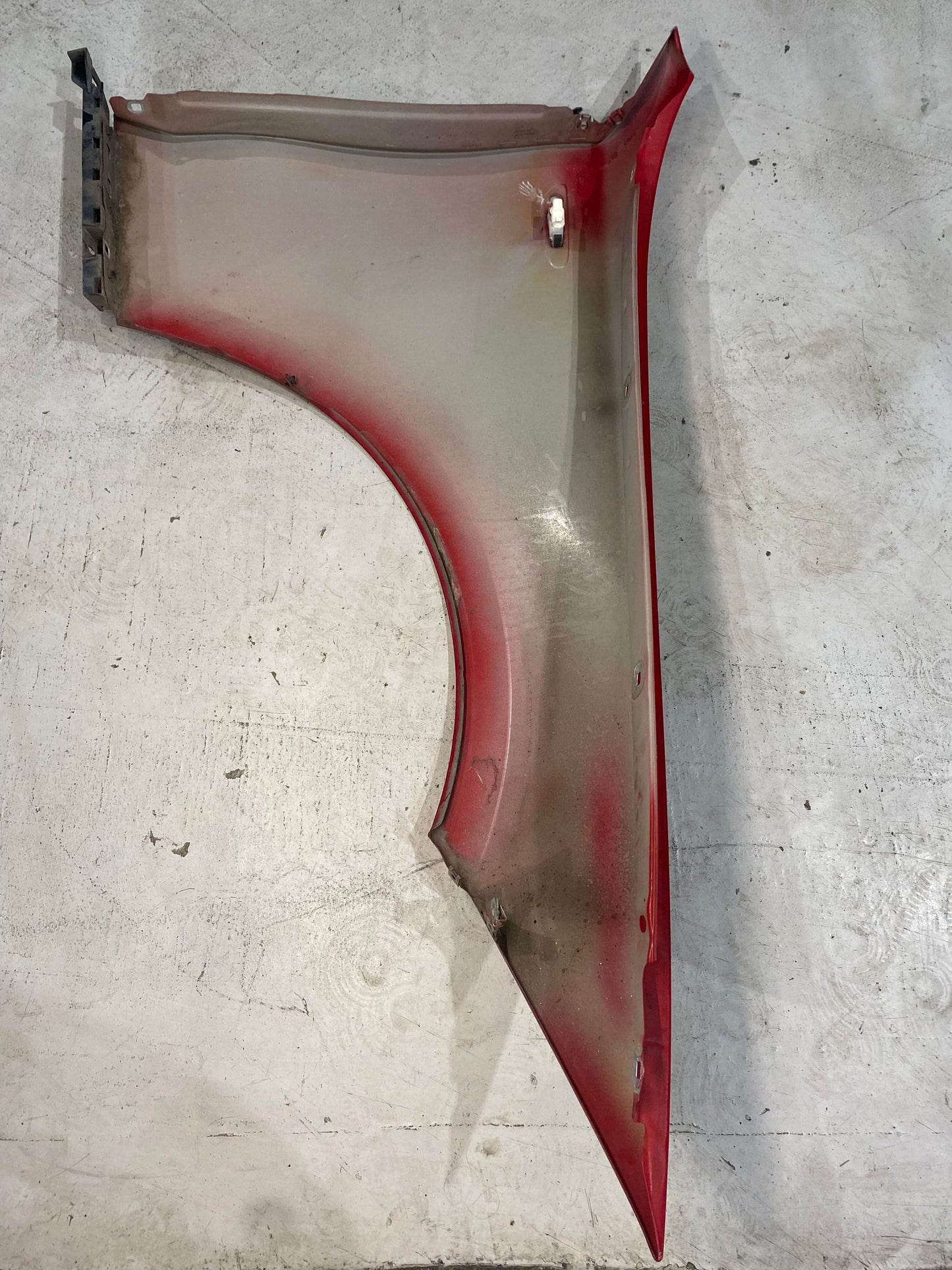 BMW 1 SERIES E82 E87 E88 FRONT LEFT GUARD RED
