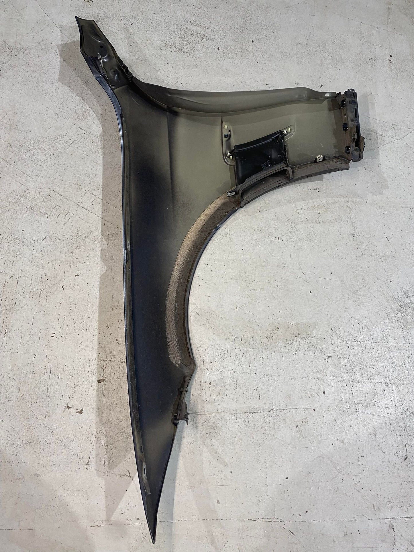 BMW 4 SERIES F32 FRONT RIGHT GUARD GRAY