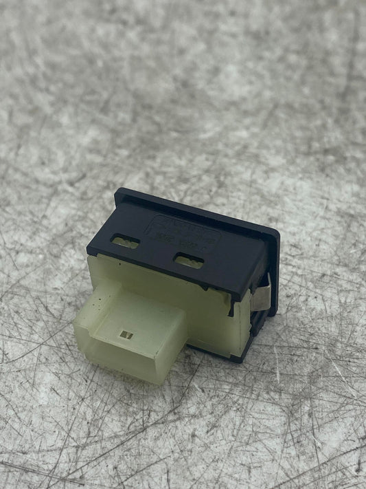 BMW 1 3 5 X SERIES TRUNK BOOT OPEN SWITCH 6921846