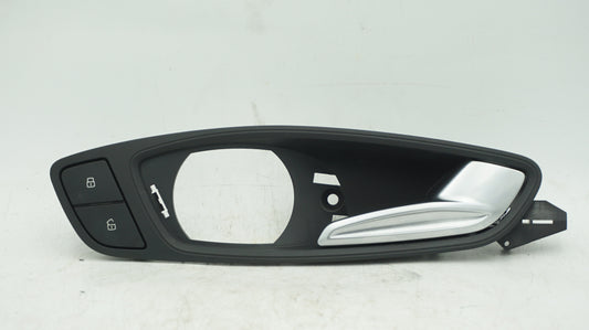 Audi A1 Driver's Right Front Interior Door Handle 8x0837020