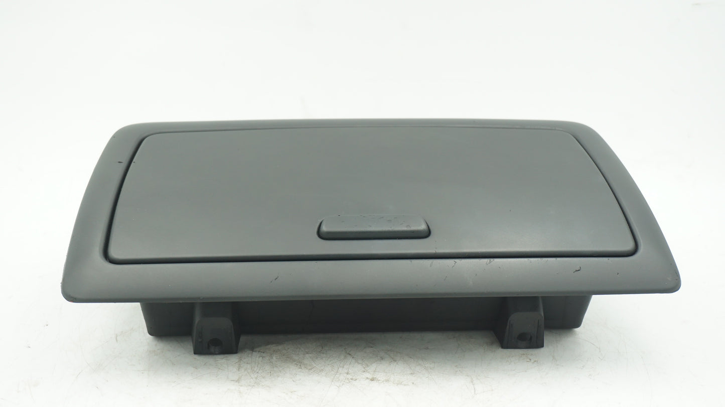 BMW 1 SERIES E82 E87 E88 DASH STORAGE COMPARTMENT 9211788