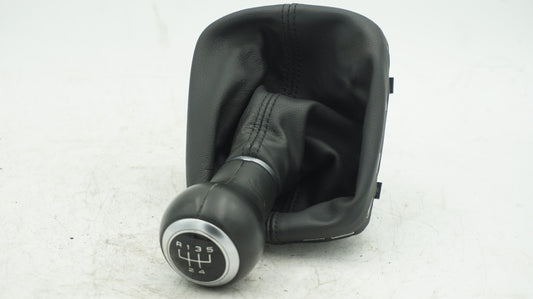 AUDI A1 A3 5 SPEED MANUAL SHIFT BOOT 8P0863279