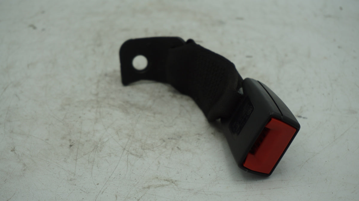 BMW 1 3 5 SERIES REAR SEAT BUCKLE 9117261 - LRI Autoparts