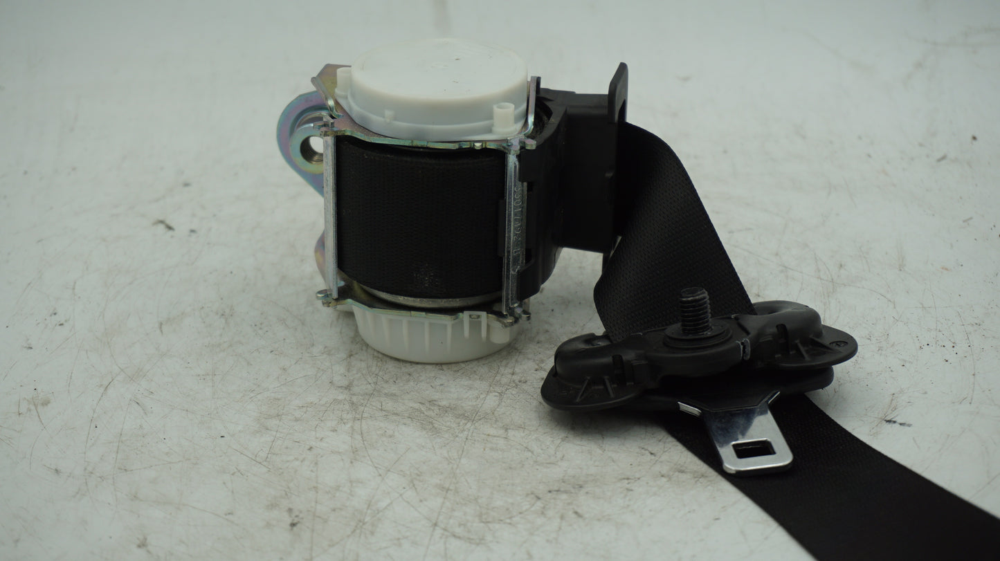 BMW 1 3 SERIES E82 E92 COUPE FRONT LEFT SEATBELT 34003267