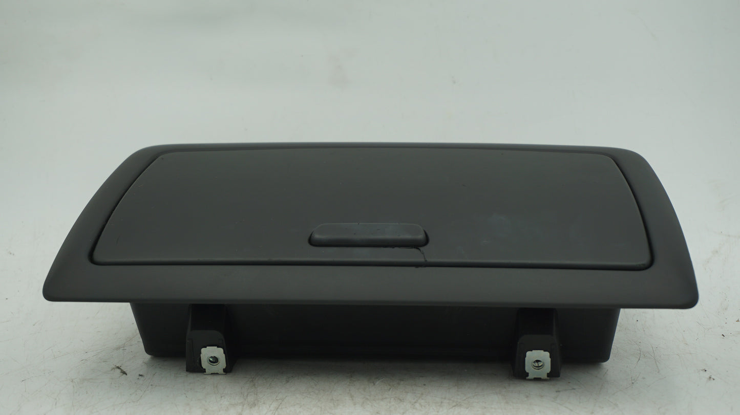 BMW 1 SERIES E82 E87 E88 DASH STORAGE COMPARTMENT 9211788