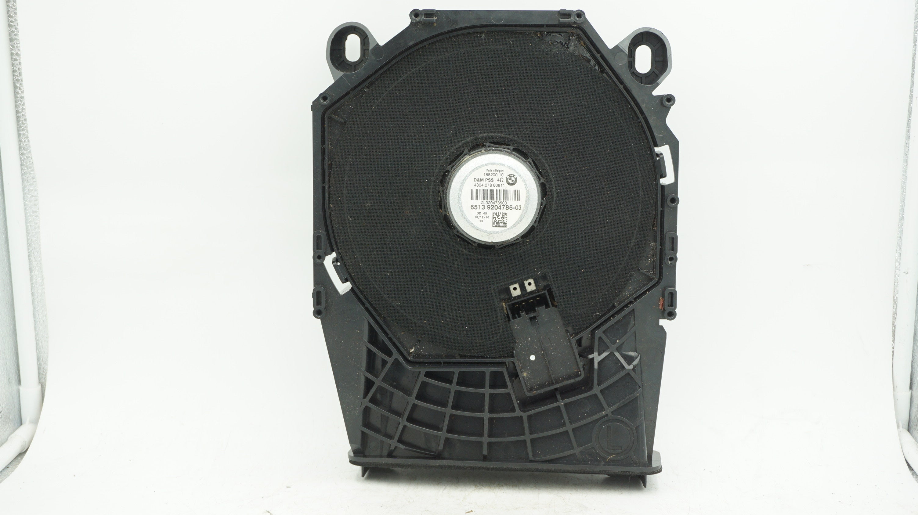 E82 subwoofer hot sale