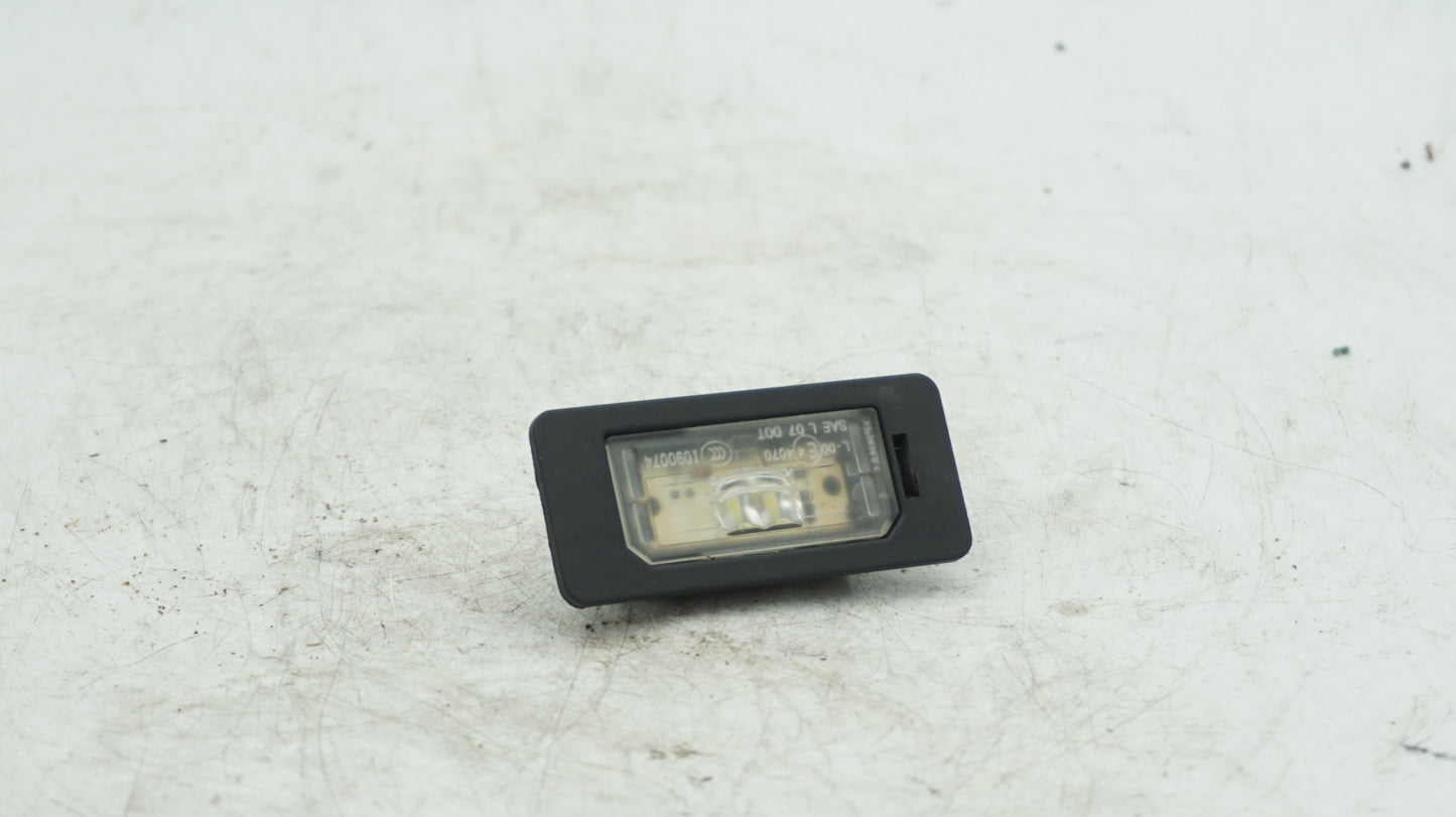 BMW 3 5 X SERIES LED NUMBER PLATE LIGHT 7193293