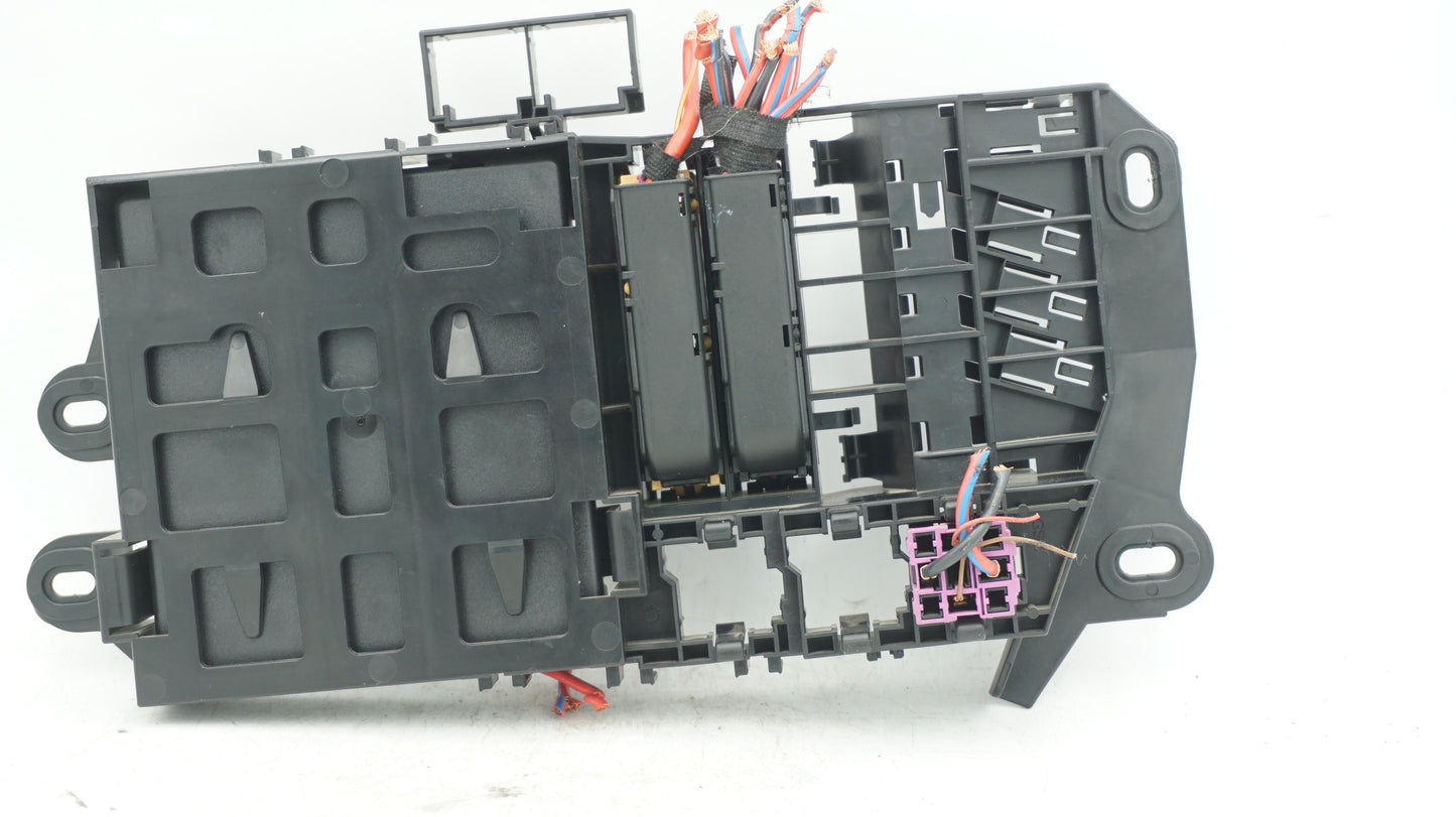 AUDI A6 C6 FUSE BOX MODULE UNIT 4F0907289J