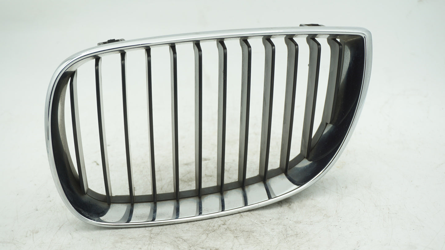 BMW 1 SERIES E87 CHROME LHS LEFT FRONT KIDNEY GRILL 7077129