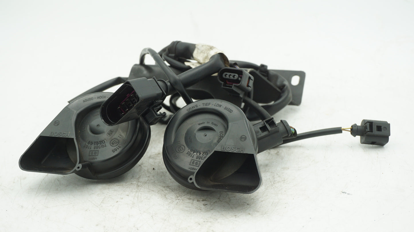 AUDI A6 C6 HORNS 4F0951229