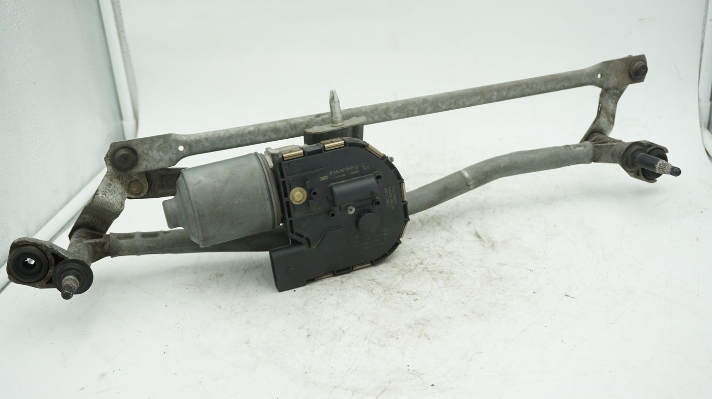 AUDI A 3 8P WINDSCREEN WIPER MOTOR 8P2955023