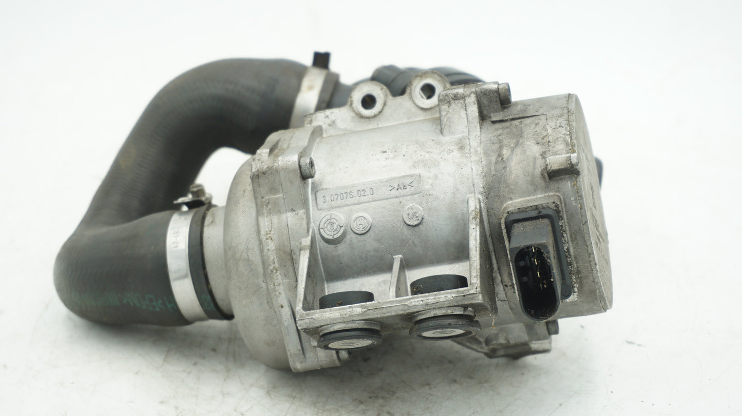 BMW 1 3 5 X N52 N52N WATER PUMP AND THERMOSTAT 753665509 7586924