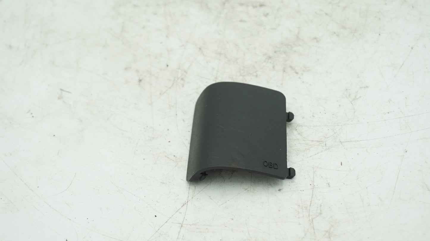 BMW 1 SERIES E82 E87 E88 OBD COVER TRIM BLACK 7144920