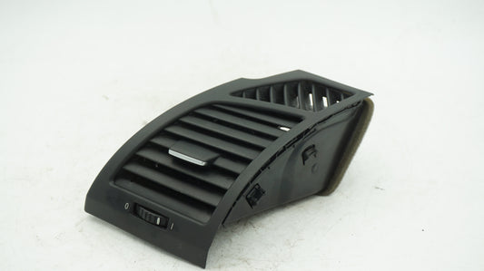 BMW E82 E87 E88 LEFT AIR VENT 7059187