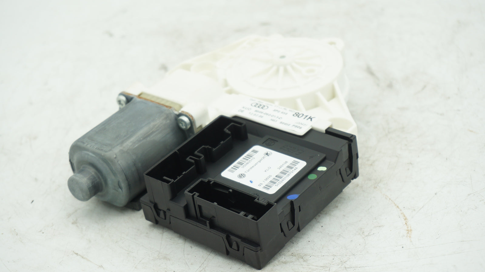 AUDI A3 8P WINDOW REGULATOR 8P0959801K - LRI Autoparts